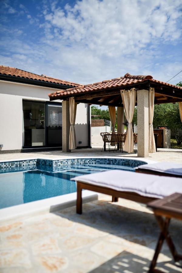 Wonderful Holiday House Bruno With Heated Pool زادار المظهر الخارجي الصورة