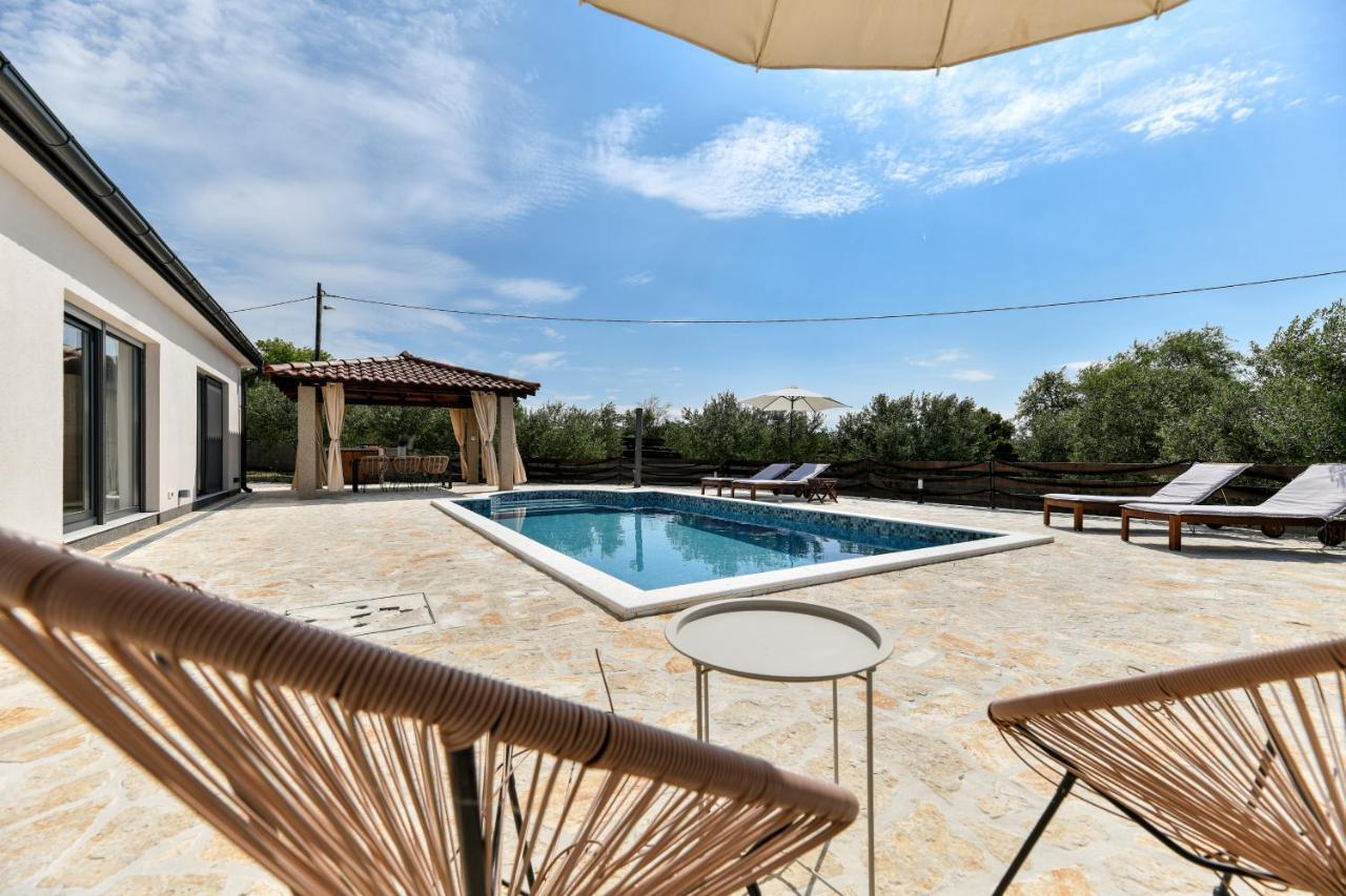 Wonderful Holiday House Bruno With Heated Pool زادار المظهر الخارجي الصورة